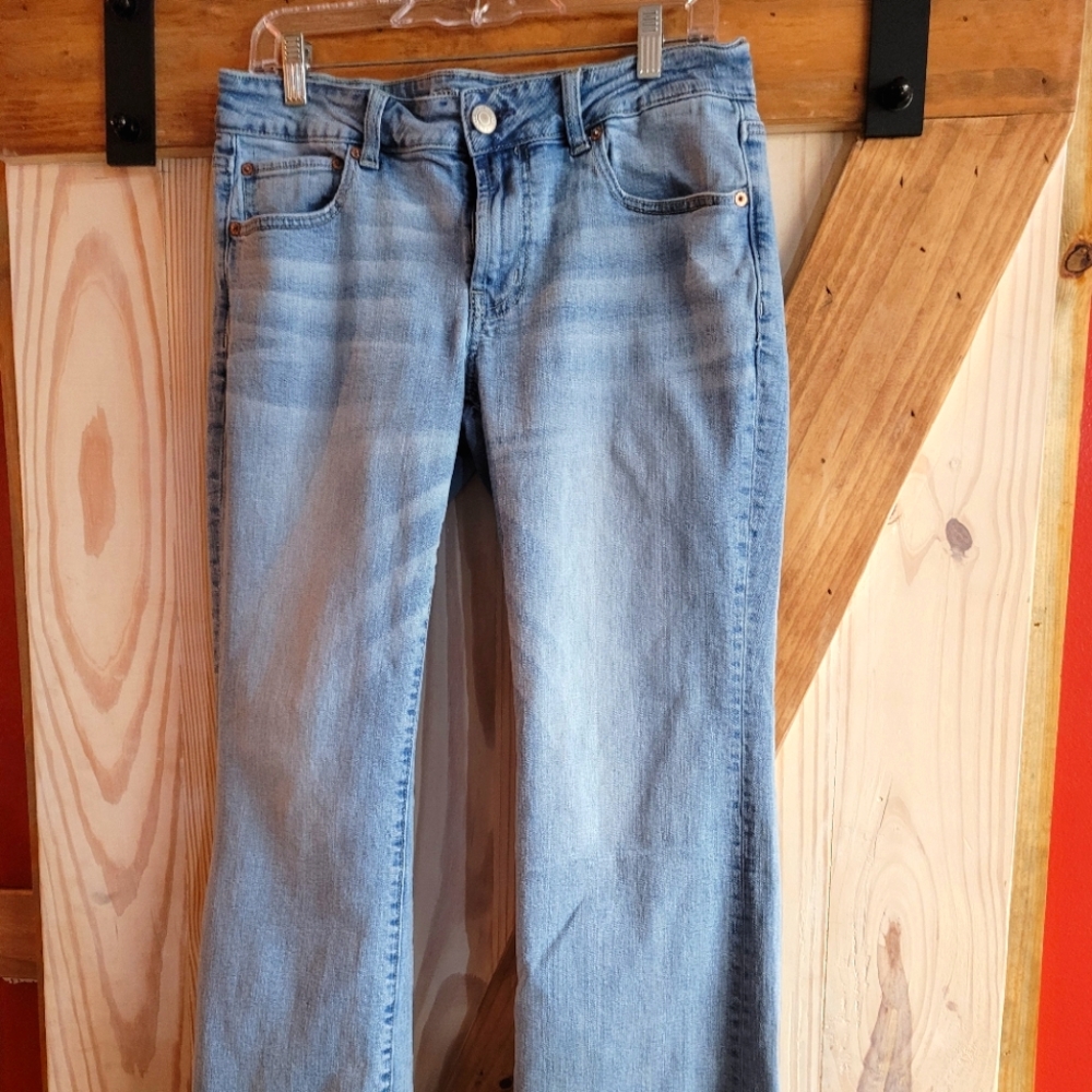Womens American eagle jeans